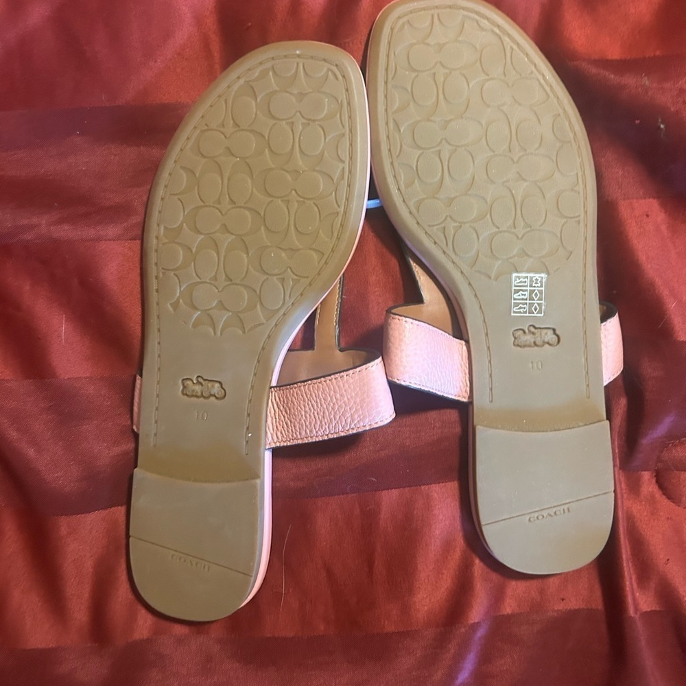 Coach Women's light pink sandals - Picture 2 of 8